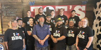 Tot's BBQ staff