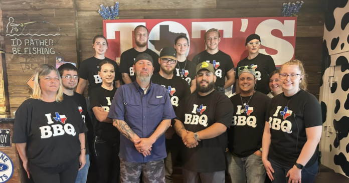 Tot's BBQ staff